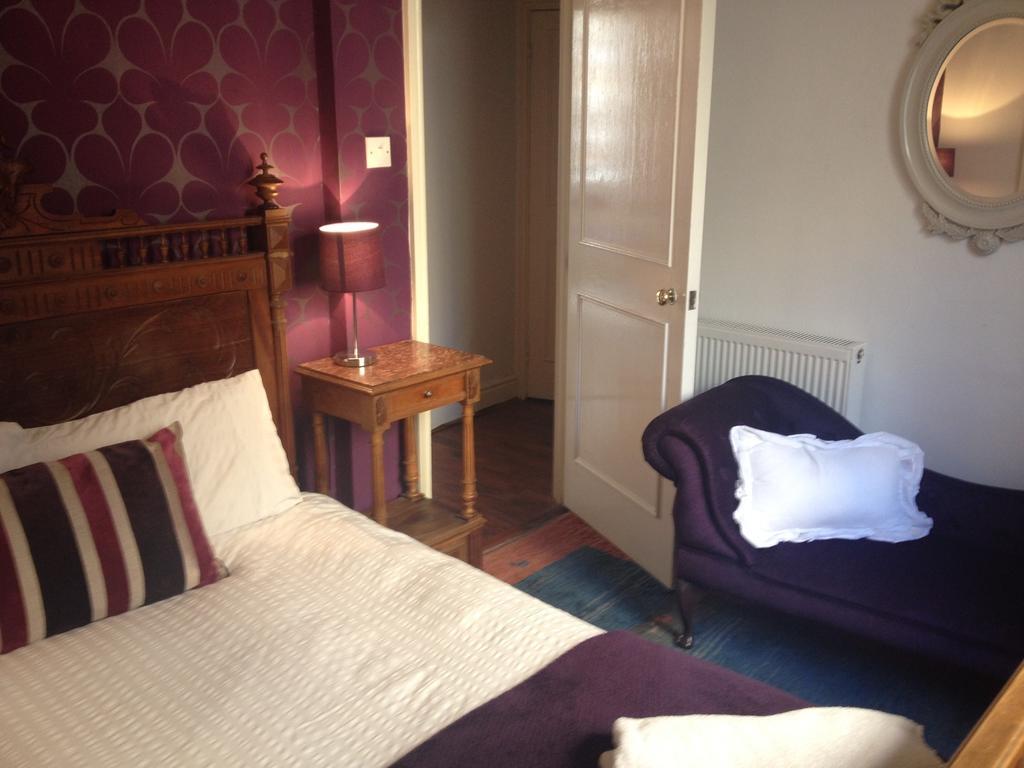 City Centre - Rivers Street, Quiet 2 Bed Ground Floor Georgian Garden Apartment Bath Værelse billede
